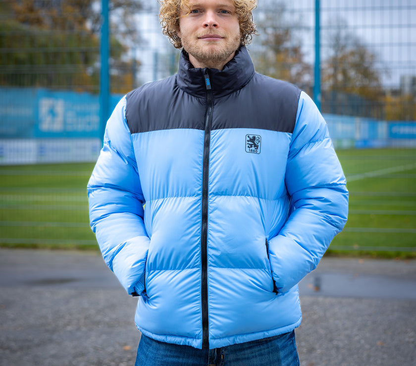 Winterjacke hellblau/schwarz