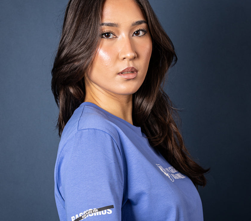 T-Shirt "Blau gegen Rassimus"