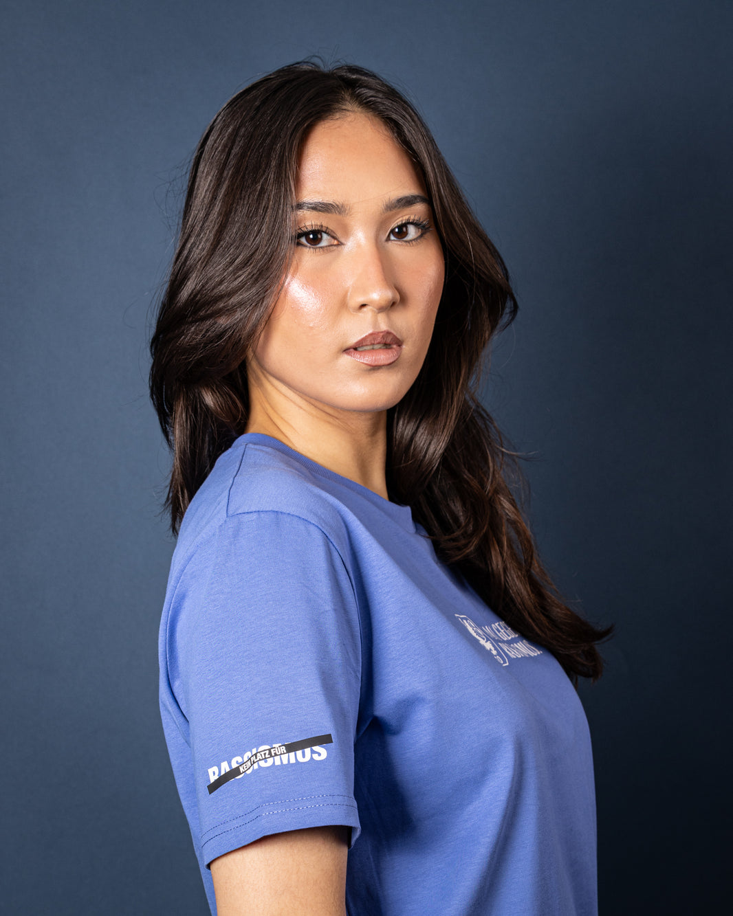 T-Shirt "Blau gegen Rassimus"